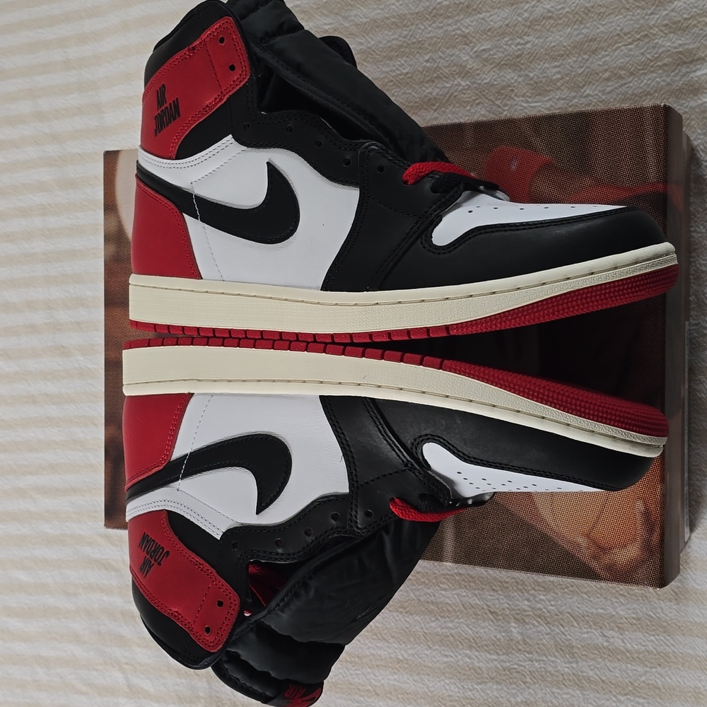 Jordan Air Jordan 1 Retro High OG 'Black Toe Reimagined' Size:10.5